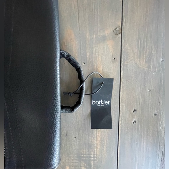 Botkier New York Trigger Backpack. New with tags. Super stylish! - Picture 5 of 9